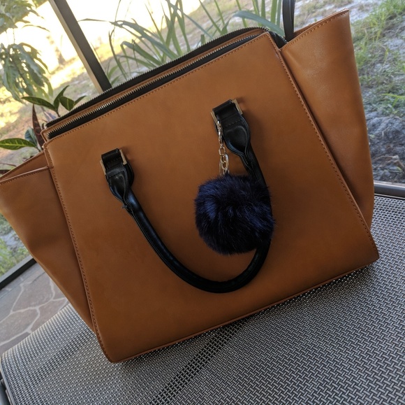 Handbag - Picture 3 of 8